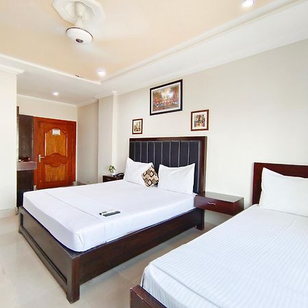 Hotel Crown Inn Μουλτάν Εξωτερικό φωτογραφία