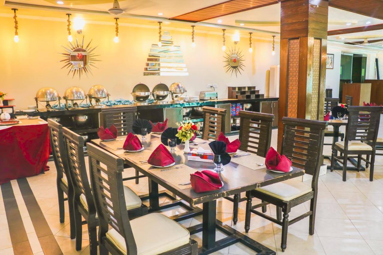 Hotel Crown Inn Μουλτάν Εξωτερικό φωτογραφία