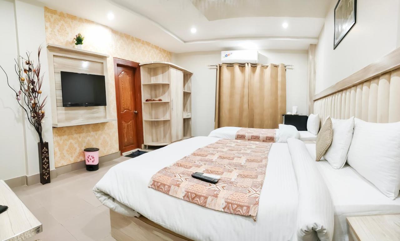 Hotel Crown Inn Μουλτάν Εξωτερικό φωτογραφία