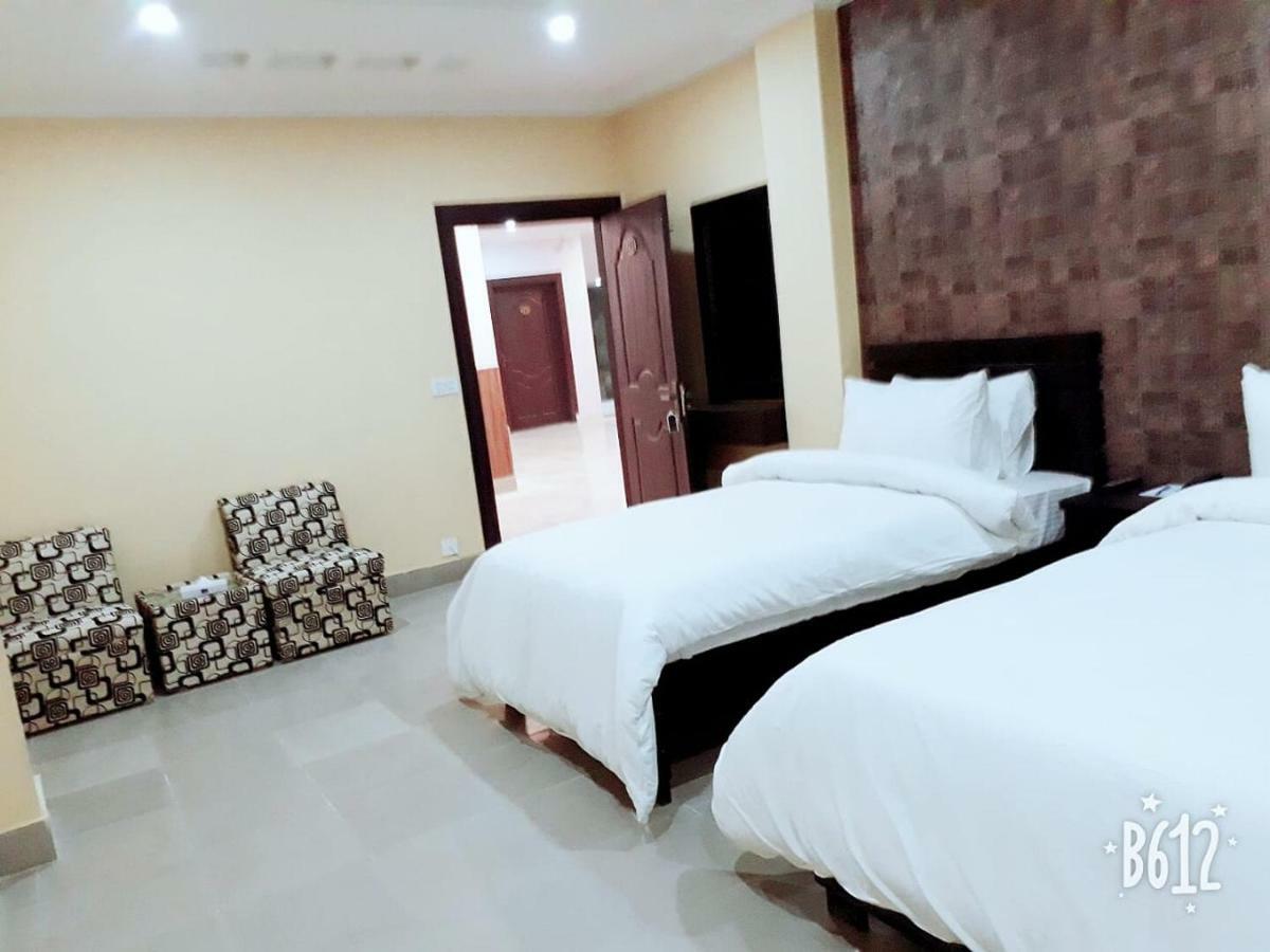 Hotel Crown Inn Μουλτάν Εξωτερικό φωτογραφία
