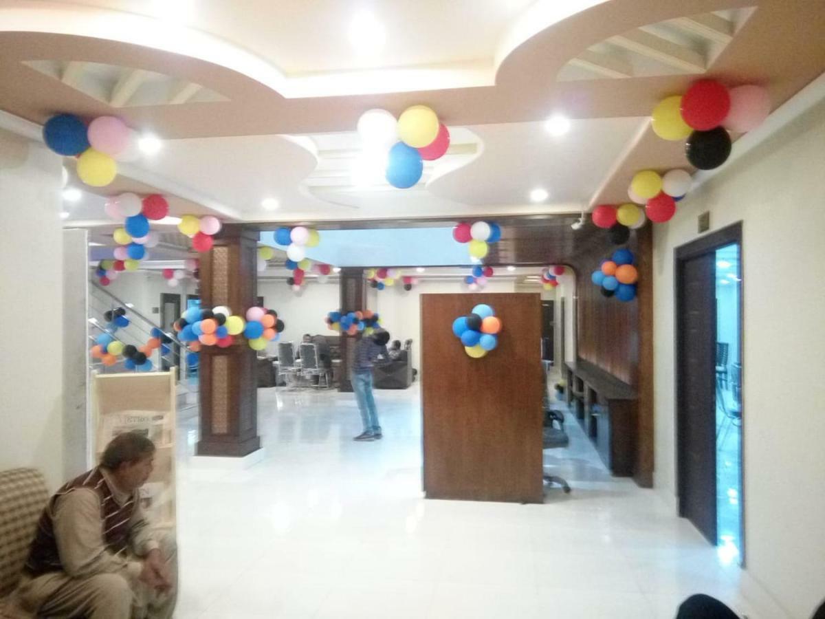 Hotel Crown Inn Μουλτάν Εξωτερικό φωτογραφία
