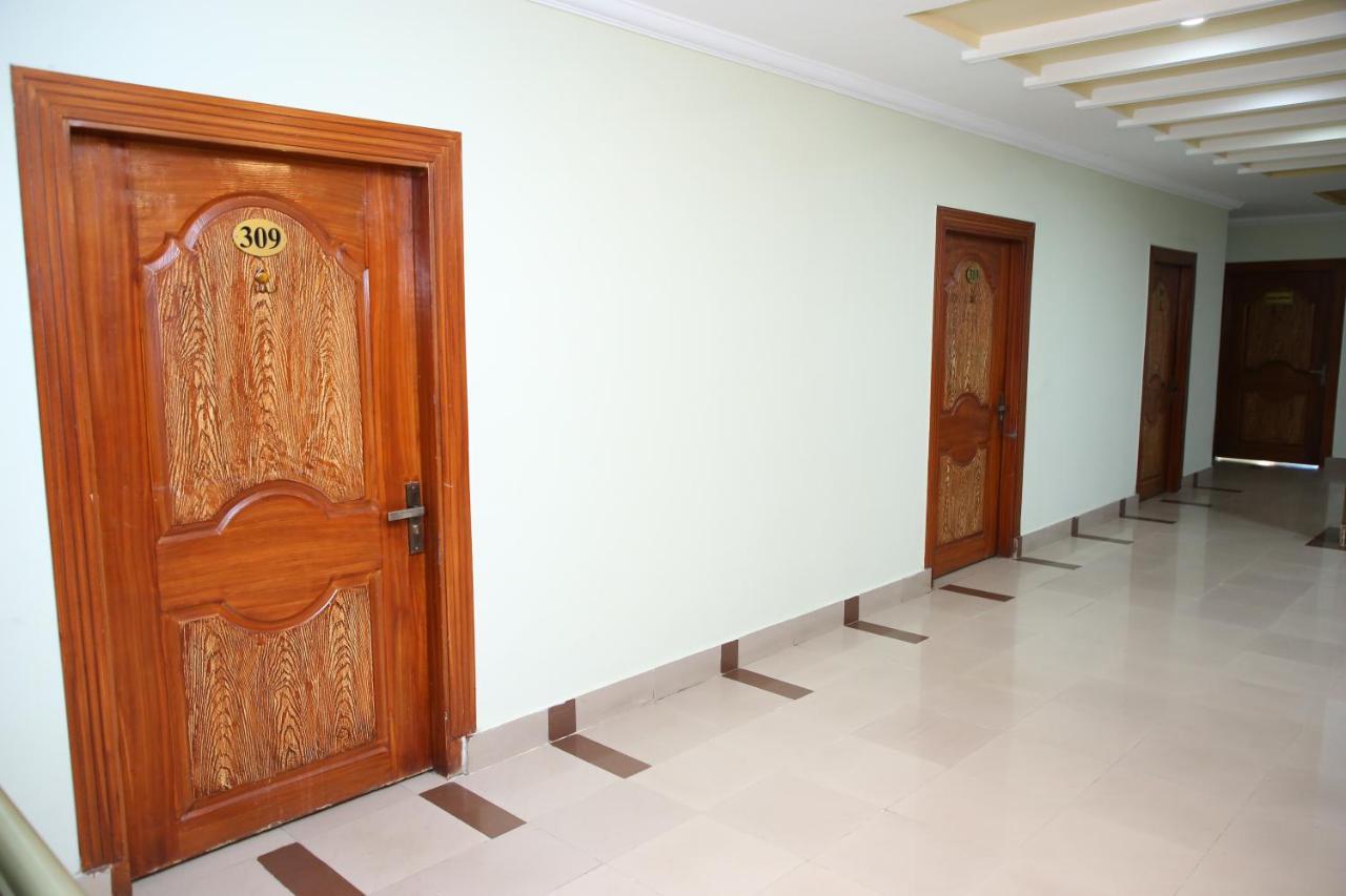 Hotel Crown Inn Μουλτάν Εξωτερικό φωτογραφία